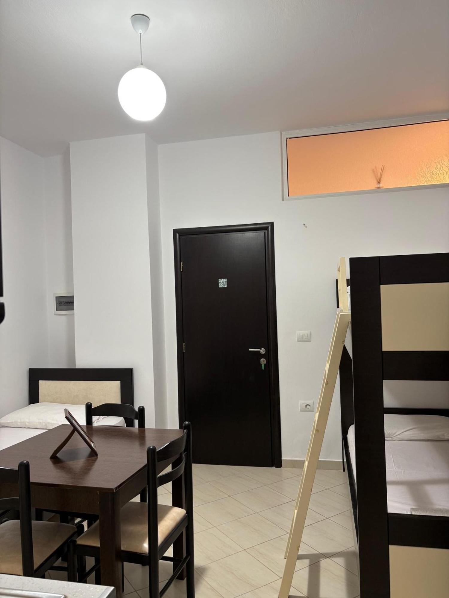 Xhonis Apartments Ksamil Exterior photo